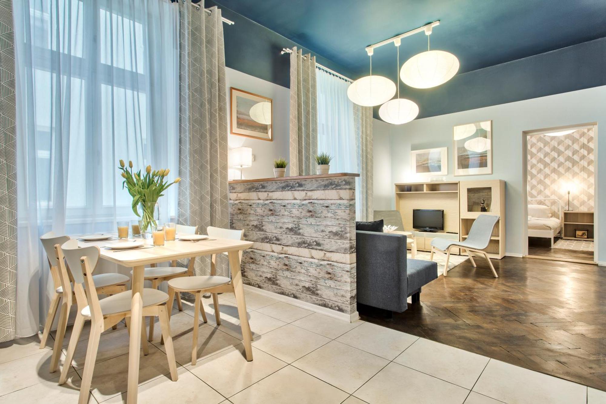 קרקוב Tyzenhauz Apartments Zygmunta Augusta Street מראה חיצוני תמונה